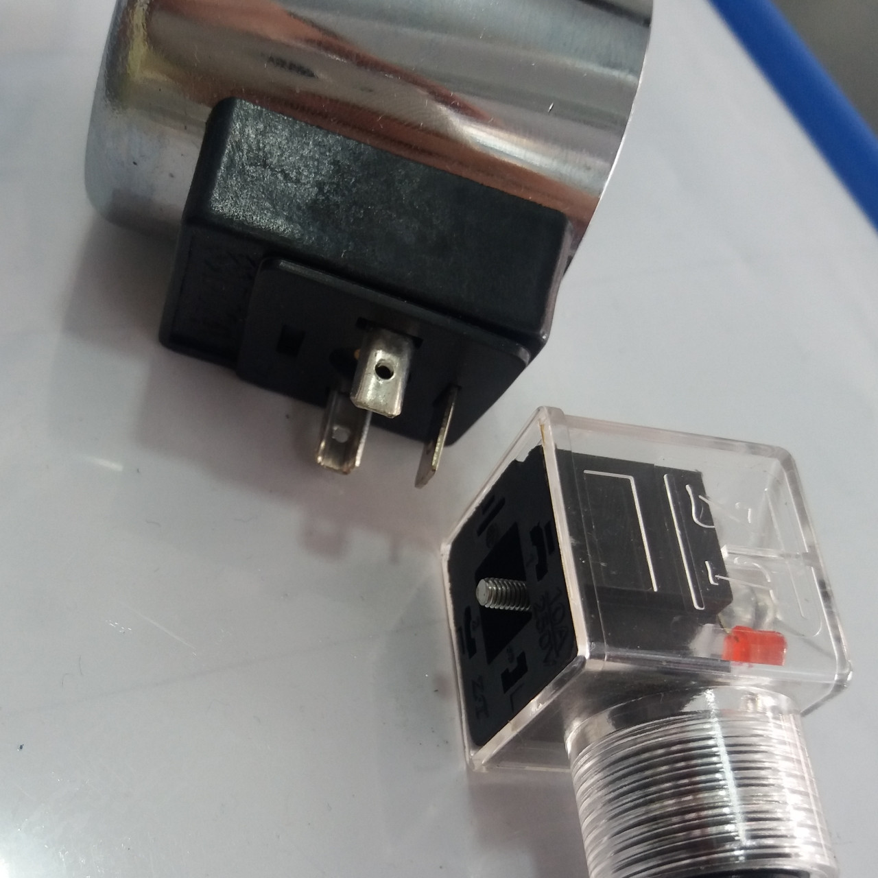 سوکت شیر برقی هیدرولیک کد 3Dc-Bg بسته 10 عددی