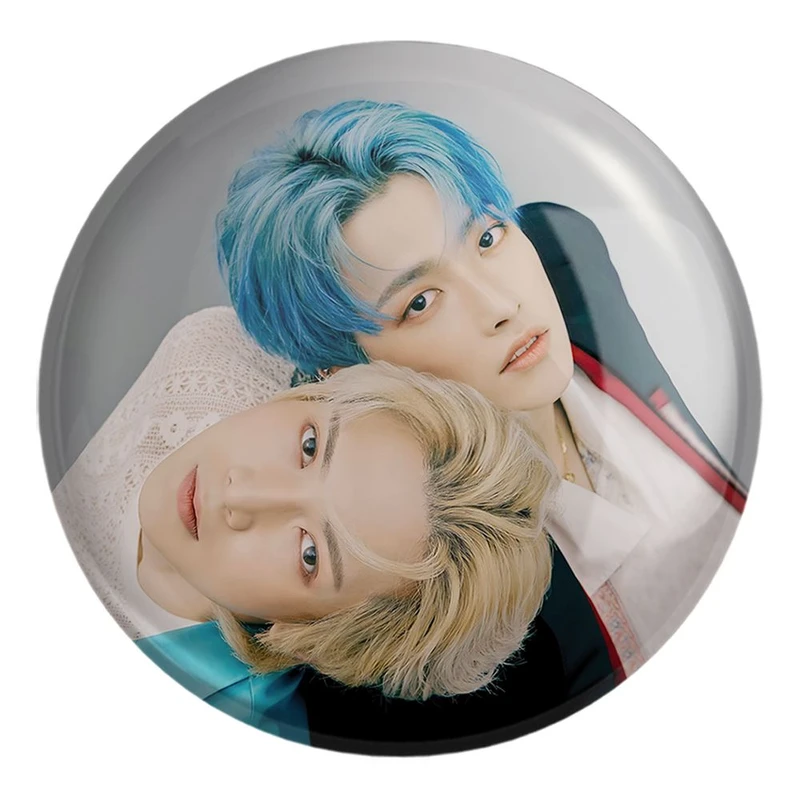 پیکسل خندالو طرح هنگ جوون و یوسانگ گروه ایتیز ATEEZ کد 12316 مدل بزرگ