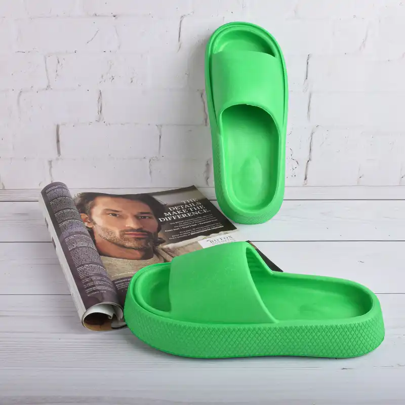 دمپایی زنانه پایون مدل لژ دار GRN.2857