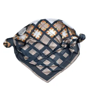 روسری زنانه مدل حریر ابریشم مجلسی چهارخانه گلدار