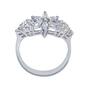 انگشتر نقره زنانه بازرگانی میلادی مدل قالب جواهری رکاب آبکاری رادیوم کد AWR_094