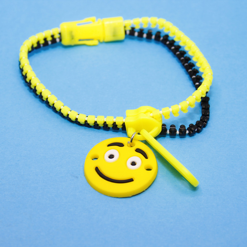 دستبند دخترانه طرح زیپ کد RKH_937 دستبند دخترانه طرح زیپ کد RKH_937