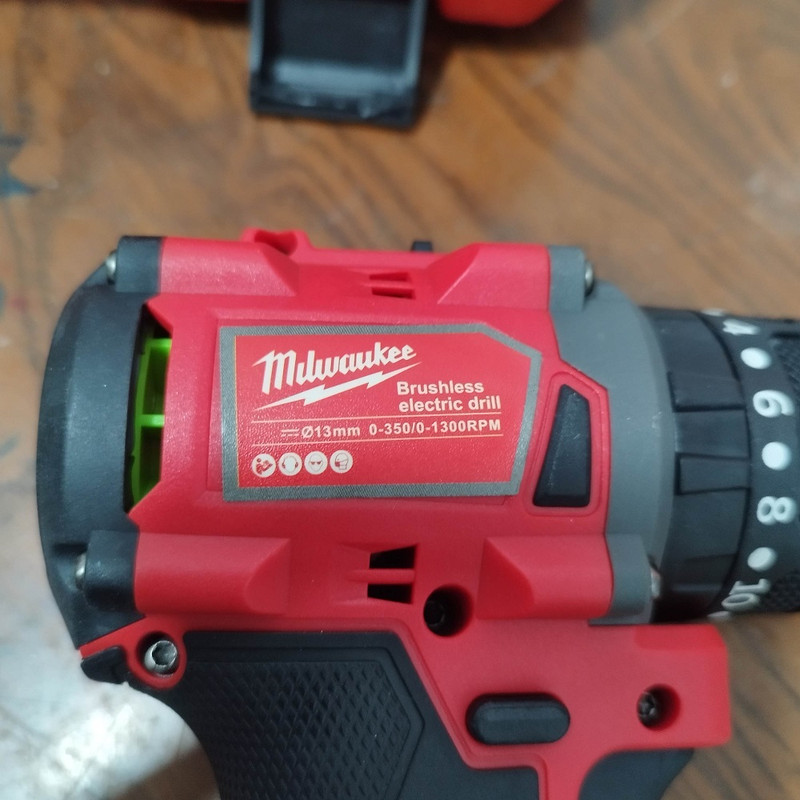 پیچ گوشتی شارژی میلواکی مدل M24FUEL