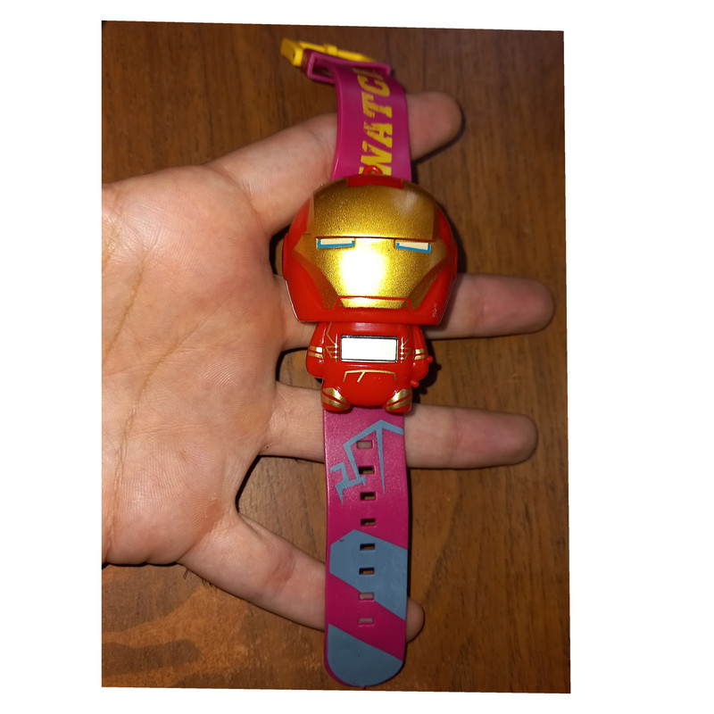 ساعت مچی دیجیتال بچگانه مدل مرد اهنی کشویی