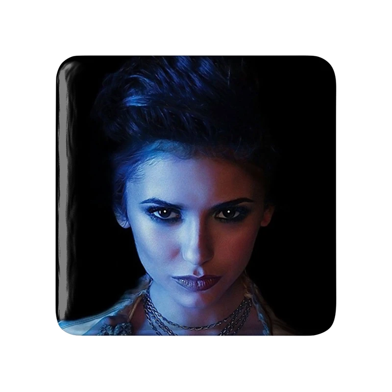 مگنت خندالو طرح الینا گیلبرت خاطرات یک خون آشام The Vampire Diaries  مدل مربعی کد 20288