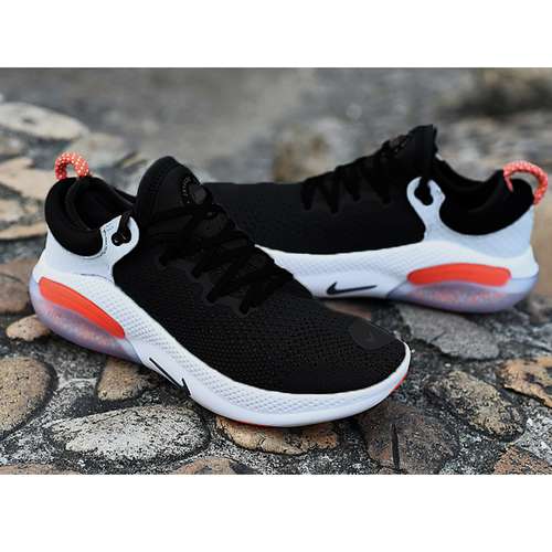 کفش مخصوص پیاده روی نایکی مدل JOYRIDE AQ2585-770 کفش مخصوص پیاده روی نایکی مدل JOYRIDE AQ2585-770