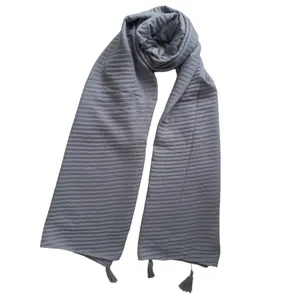 شال زنانه مدل نخی ساده پلیسه منگوله دار کد 139