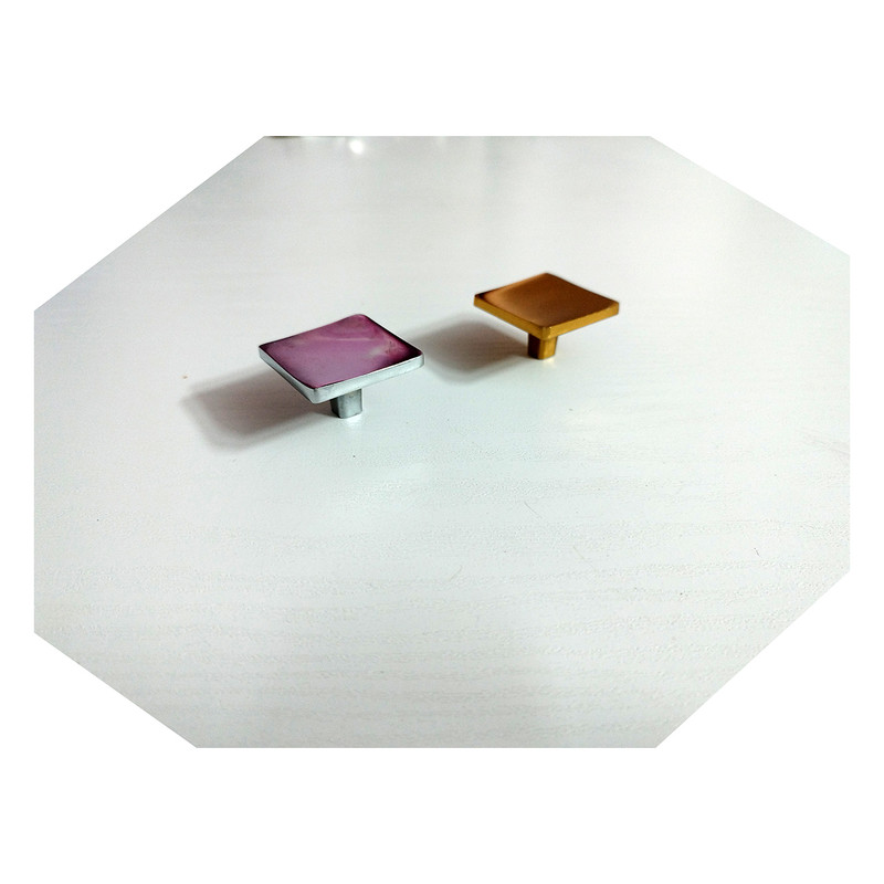 دستگیره کابینت و کمد مدل مربعی بسته 3 عددی دستگیره کابینت و کمد مدل مربعی بسته 3 عددی