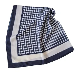 روسری زنانه مدل نخی پیچازی