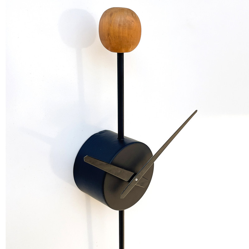 ساعت دیواری مدل پینوکیو کد B10