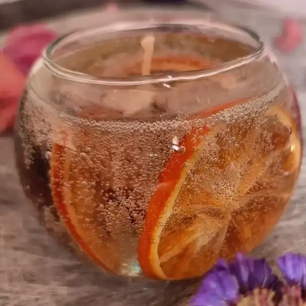 شمع مدل حباب شیشه ای پرتقال و دارچین