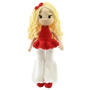 عروسک بافتنی مدل دختر سوفیا