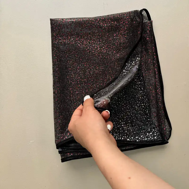 شال زنانه مدل حریر کش لیزری مجلسی دو رو خالخالی کد 1