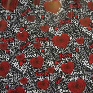 کاغذ کادو طرح LOVE کد 020 بسته 5 عددی