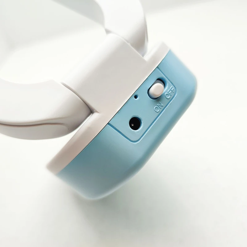 عکس شماره 3 : چراغ مطالعه شارژی مدل مولتی 3 حالته لمسی طرح تاشو جیبی کد 1936