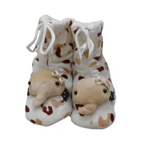 پاپوش نوزادی مدل فیل رنگ سفید