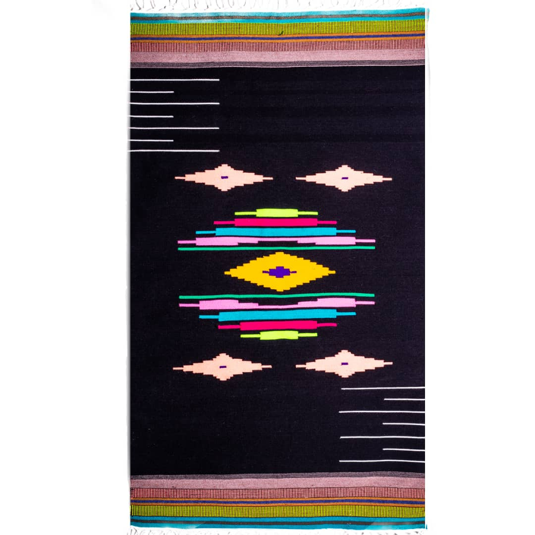 گلیم دستبافت یک و نیم متری کد 4