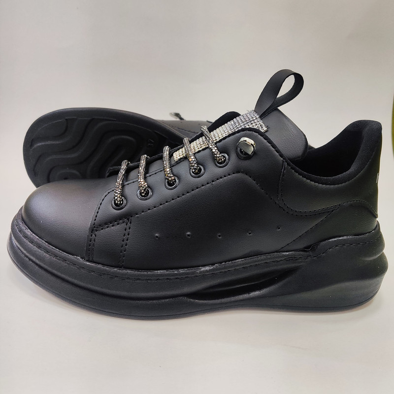 کفش روزمره زنانه مدل 2025 lj