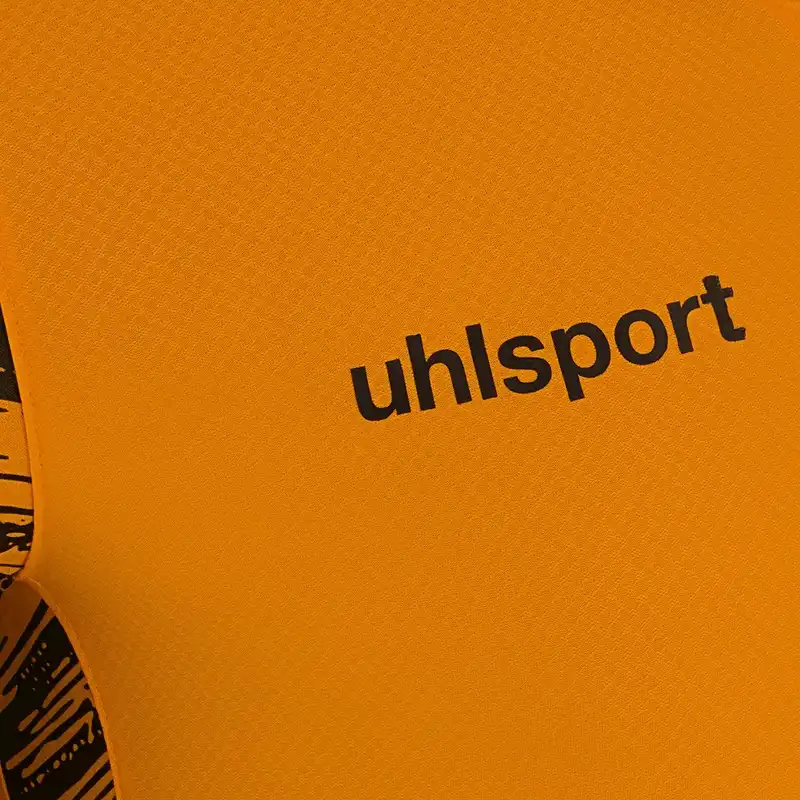 ست پیراهن و شورت فوتسال مردانه مدل NK--8304