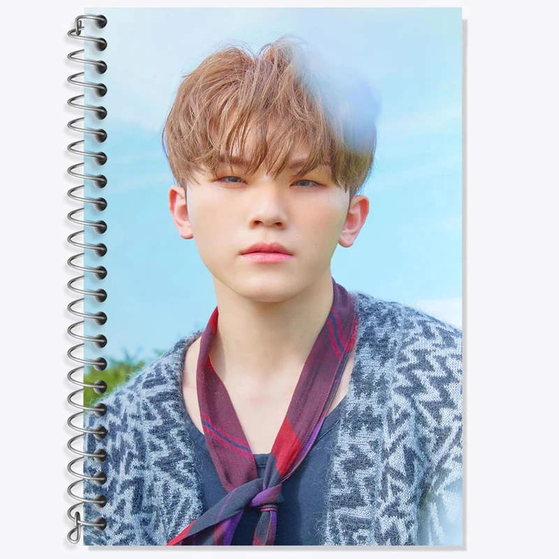 دفتر زبان 50 برگ خندالو مدل سه خط طرح ووزی گروه سونتین Seventeen کد 21508