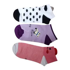 جوراب دخترانه کد 25 مجموعه 3 عددی