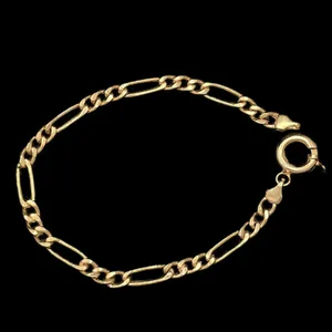 دستبند طلا کم اجرت 18 عیار زنانه گالری طلا و شمش برلیان مدل فیگاروو براق