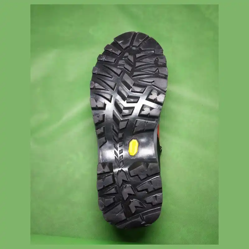 کفش کوهنوردی مدل قارتال کد سهند01