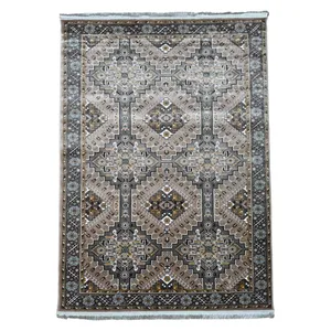 فرش ماشینی 500 شانه زمینه کرم - قهوه‌ای حاشیه طوسی مدل R19