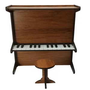ماکت دکوری چوب آرا طرح پیانو و صندلی کلاسیک مدل NS300