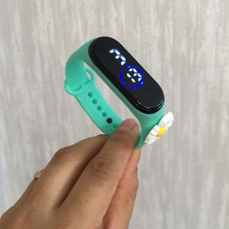 ساعت مچی دیجیتال بچگانه مدل ضد آب لمسی سیلیکونی فانتزی کد  FLOWER  S AB Z 8