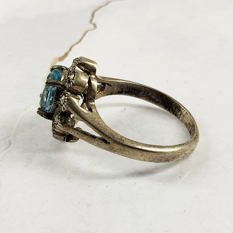 انگشتر نقره زنانه سلین کالا مدل توپاز کد 26 انگشتر نقره زنانه سلین کالا مدل توپاز کد 26