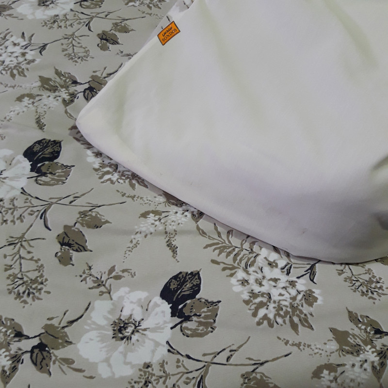لحاف کرسی سندس مدل باران کد F425 سایز 400x400 سانتی متر لحاف کرسی سندس مدل باران کد F425 سایز 400x400 سانتی متر