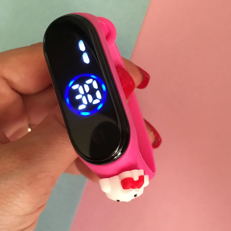 عکس شماره 7 : ساعت مچی دیجیتال بچگانه مدل ضد آب لمسی طرح کیتی پاپیونی کد w k p