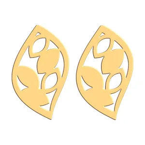 گوشواره طلا 18 عیار زنانه فرشته مدل طرح برگ کد WEL-000194