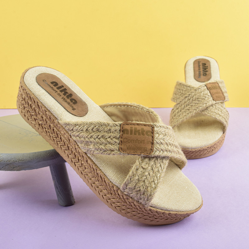 صندل زنانه نیکتا مدل Comfort Walking CR.2865