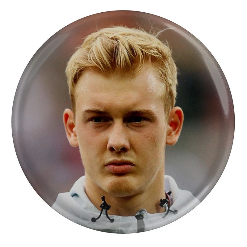 مگنت طرح بازیکن فوتبال بایر لورکوزن آلمان یولین برنت مدل S5492 