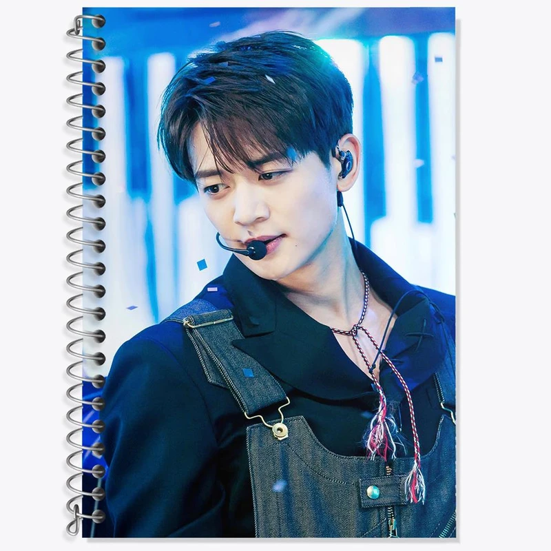 دفتر زبان 50 برگ خندالو مدل سه خط طرح مینهو گروه شاینی Shinee کد 21341