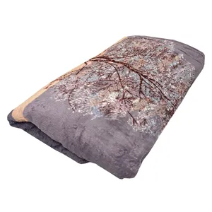 پتو مسافرتی کد 8002 سایز 180x220 سانتی متر