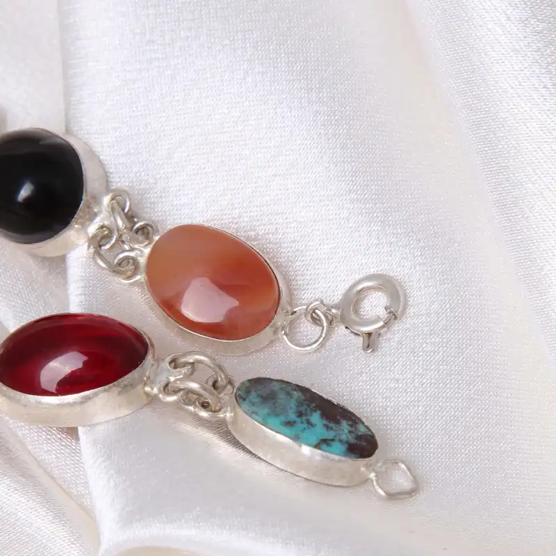 دستبند نقره زنانه مدل ام البنین DP_551