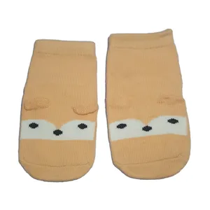 جوراب نوزادی مدل ملوس کد RT01