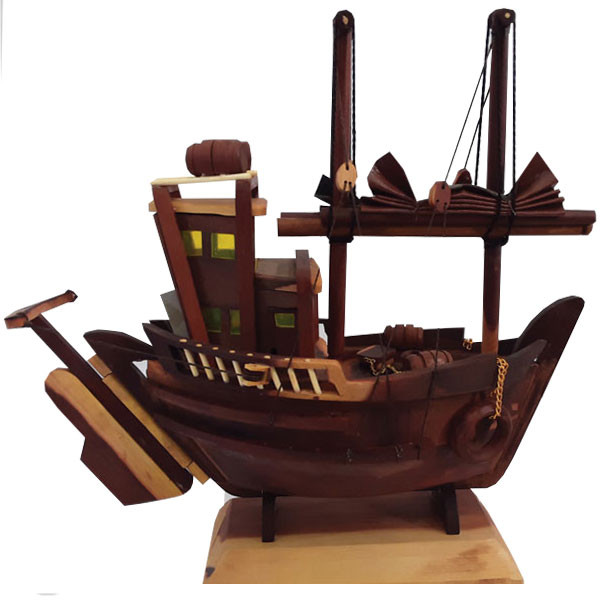 مجسمه چوبی مدل KAG