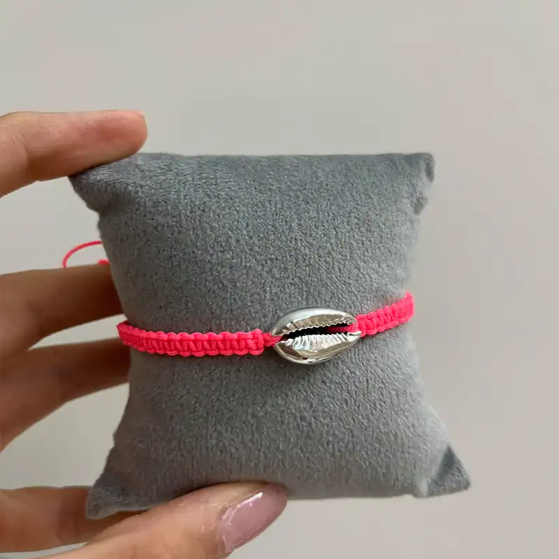 پابند زنانه مدل گوش ماهی