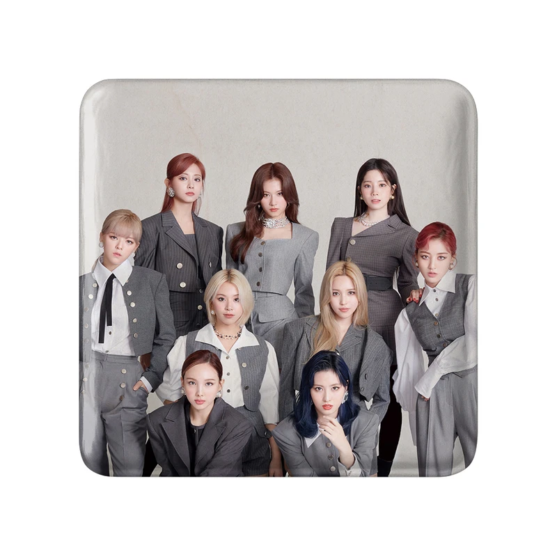 مگنت خندالو طرح گروه توایس TWICE کد 11691