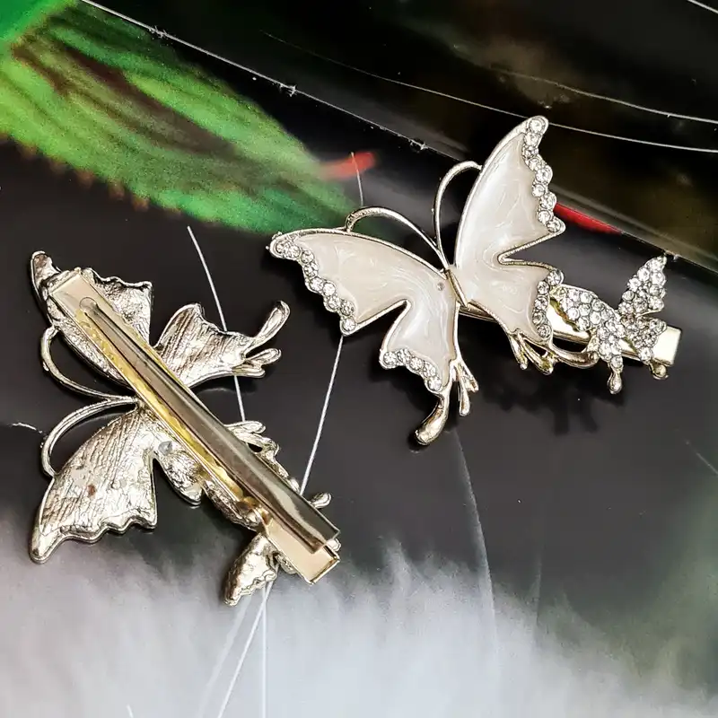 گیره مو زنانه مدل پروانه صدفی نگین دار پنسی کد brg871