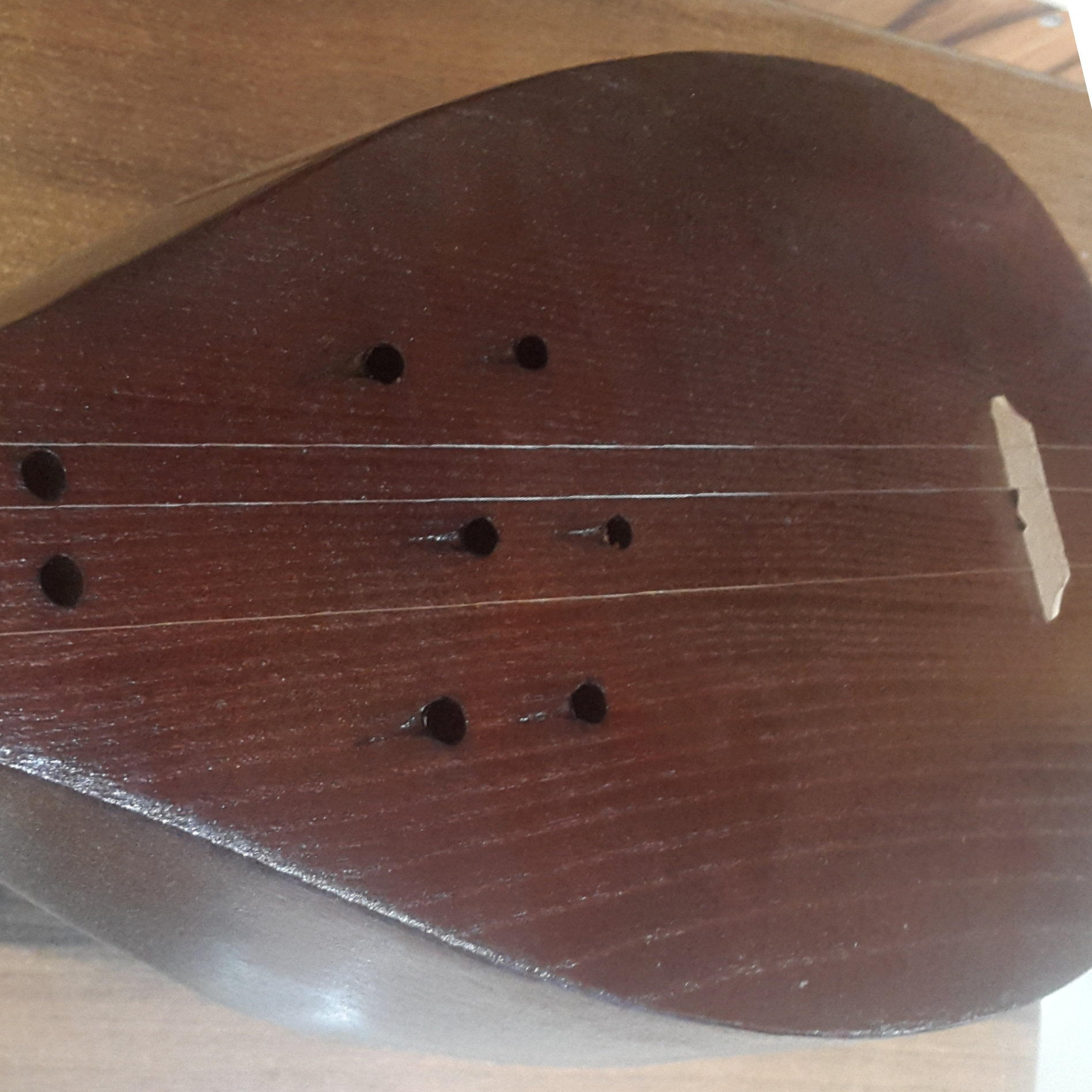 تنبور مدل فربد 4 مهر کد 32