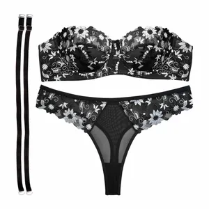 ست شورت و سوتین زنانه نوشه پوش کد 05-880 رنگ مشکی به همراه بند سوتین