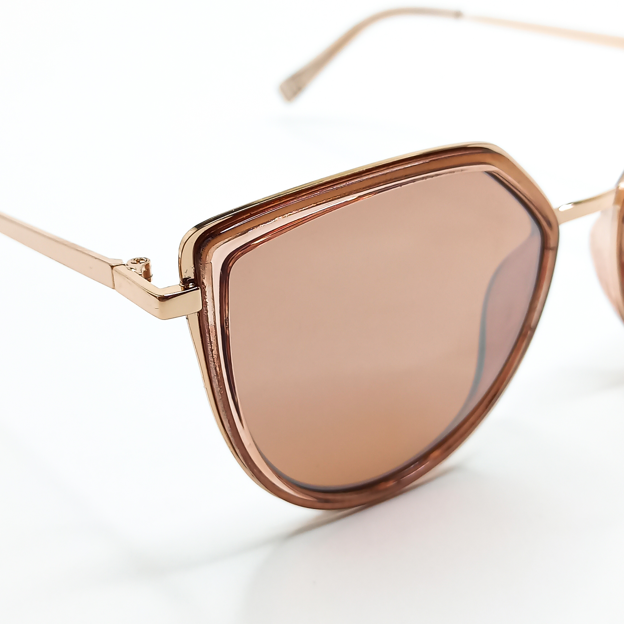 عینک آفتابی زنانه سیکس مدل 326.821