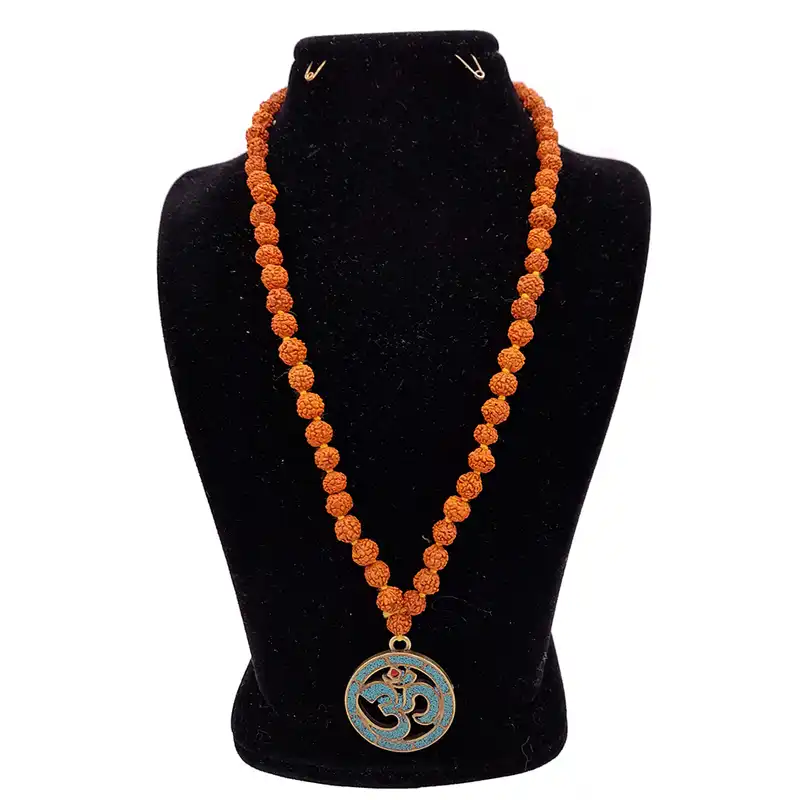 گردنبند مدل رودراکشا