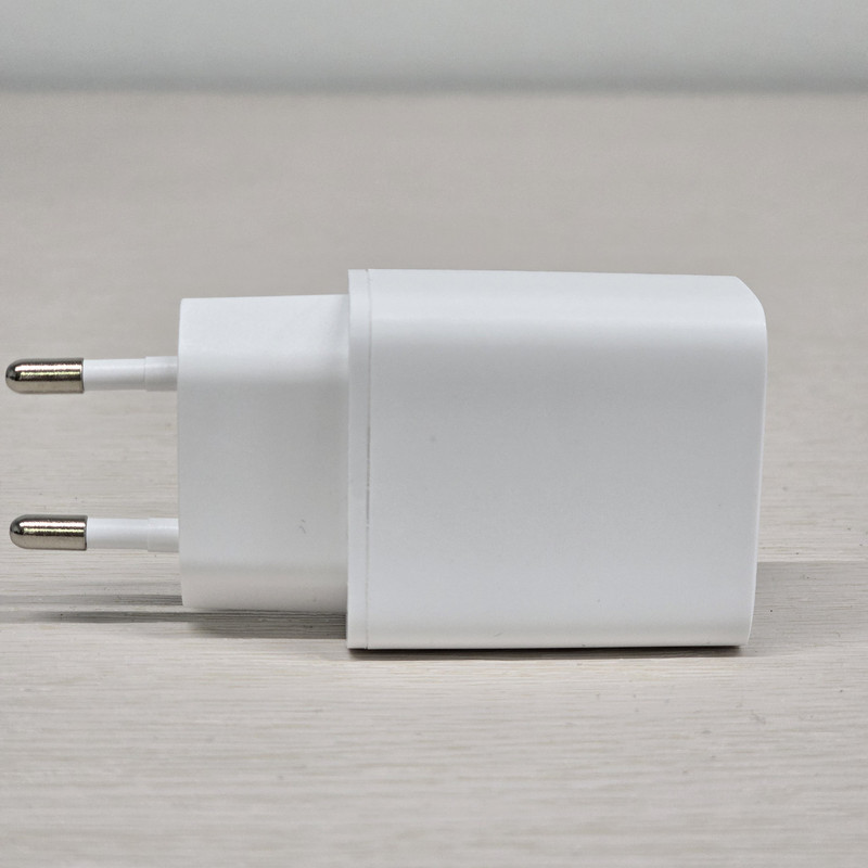 شارژر دیواری 30 وات  فیلیپس مدل DLP5312 به همراه کابل تبدیل USB-C