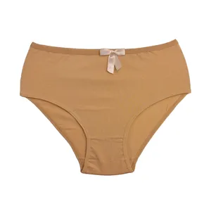 شورت زنانه مدل نخی ساده